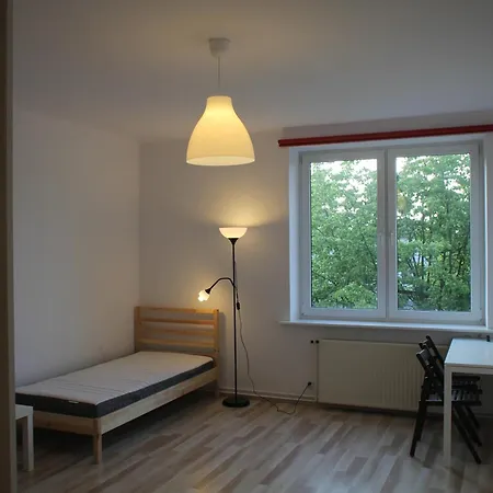Trzyosobowy Pokoj W Mieszkaniu Czteropokojowym W Centrum Gdyni. Homestay *