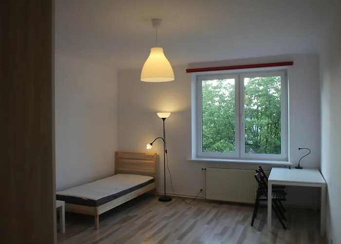 Trzyosobowy W Mieszkaniu Czteropokojowym W Centrum Gdyni. 홈스테이 *